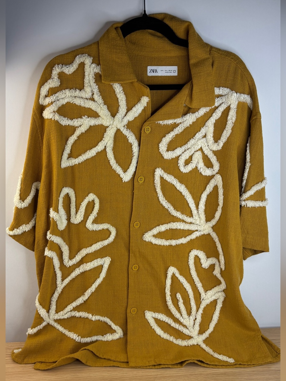 Zara Men's Ochre/Yellow Raised Embroidery Button Down Shirt Large NWOT